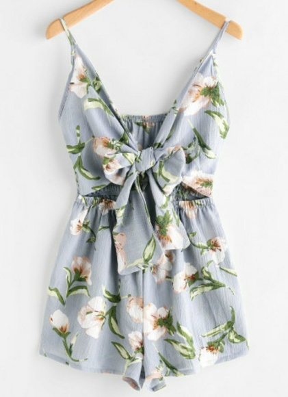 Dresses & Skirts - New Floral Front Tie Romper
